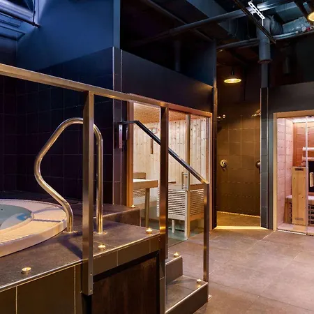 Hotel Vienna House By Wyndham Andel's 4*