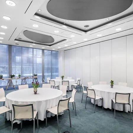 Vienna House By Wyndham Andel's Hotel 4*